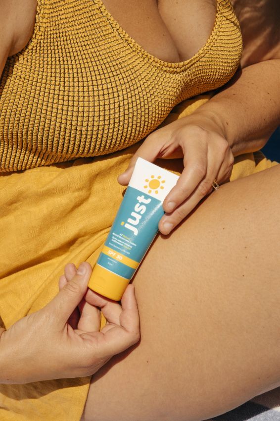 5 Reasons you need to wear sunscreen every day.