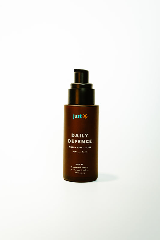 Daily Defence Tinted Moisturizer 30 SPF 50mL